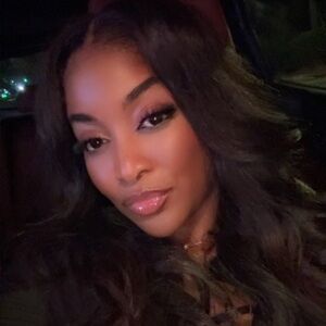 Meet your Poshette, Shavon🌸